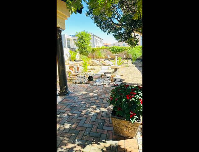 3 BEDROOM FREEHOLD FOR SALE IN THERESAPARK
